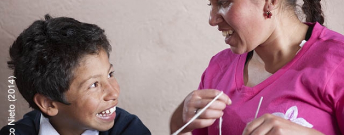Campesino women: weaving and embroidering the páramo