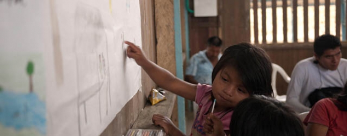 Compiling knowledge for the strengthening of the Awá people 